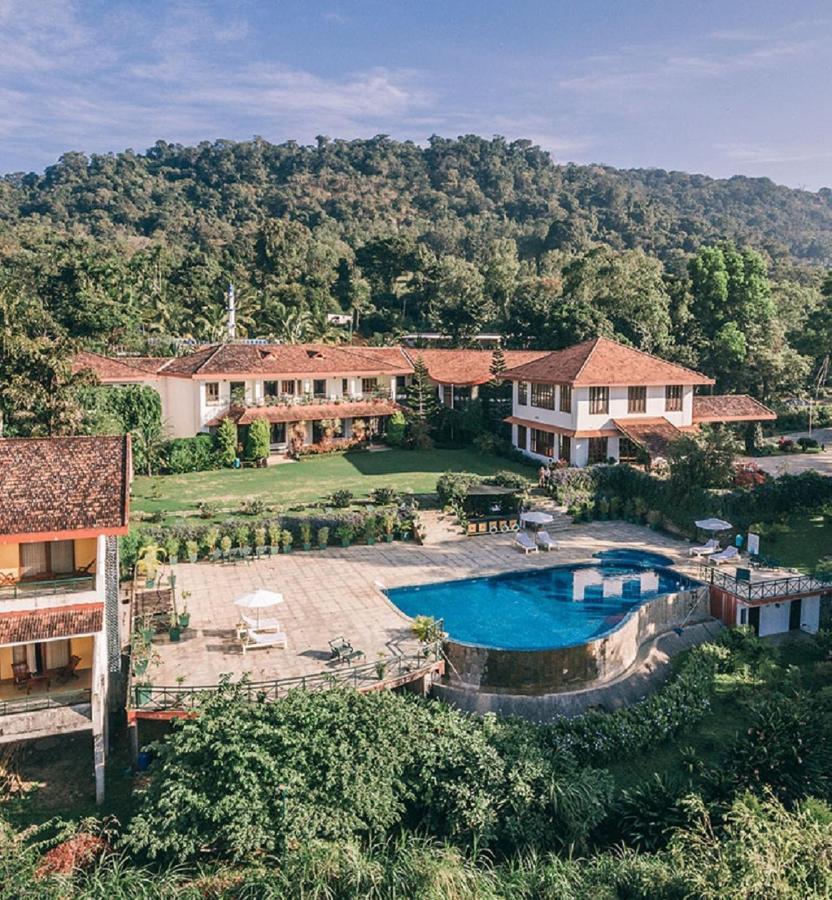 Amritara Ambatty Greens Resort Virajpet Eksteriør billede