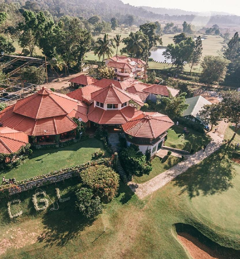 Amritara Ambatty Greens Resort Virajpet Eksteriør billede