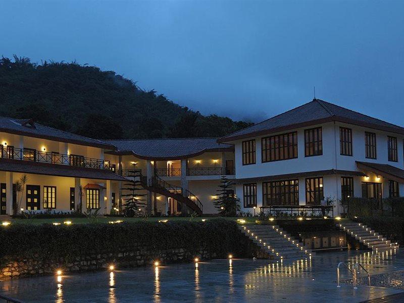 Amritara Ambatty Greens Resort Virajpet Eksteriør billede