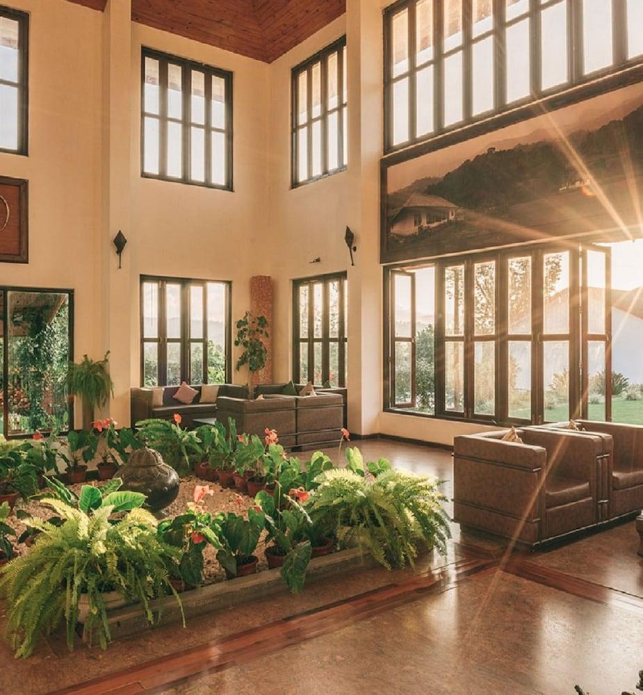 Amritara Ambatty Greens Resort Virajpet Eksteriør billede