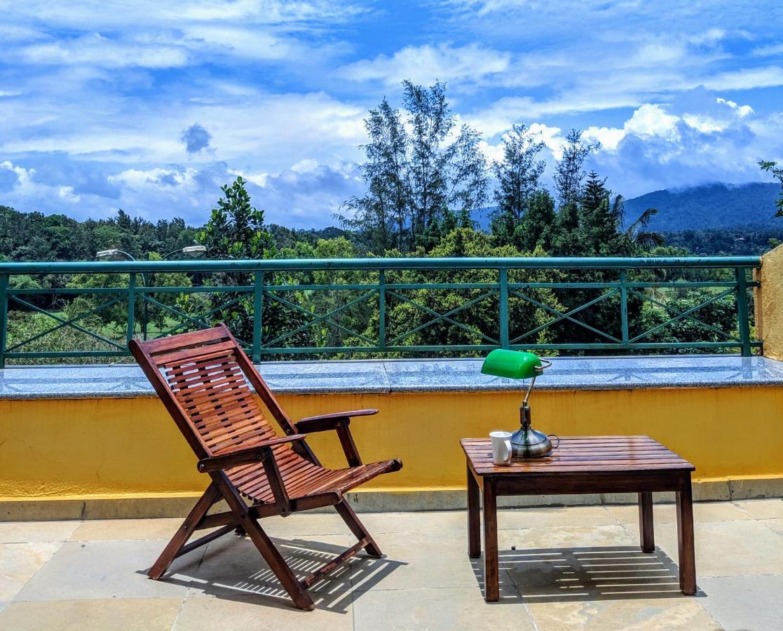 Amritara Ambatty Greens Resort Virajpet Eksteriør billede