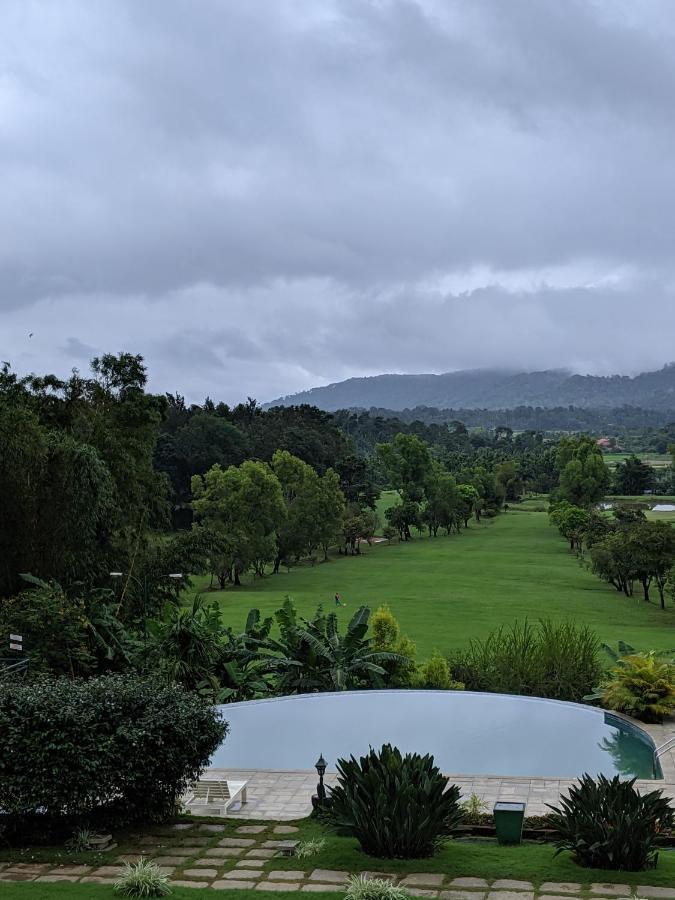Amritara Ambatty Greens Resort Virajpet Eksteriør billede