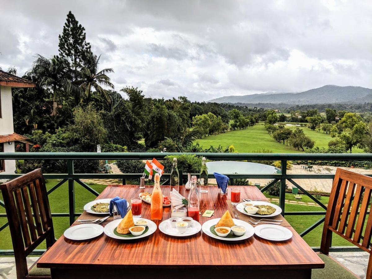 Amritara Ambatty Greens Resort Virajpet Eksteriør billede