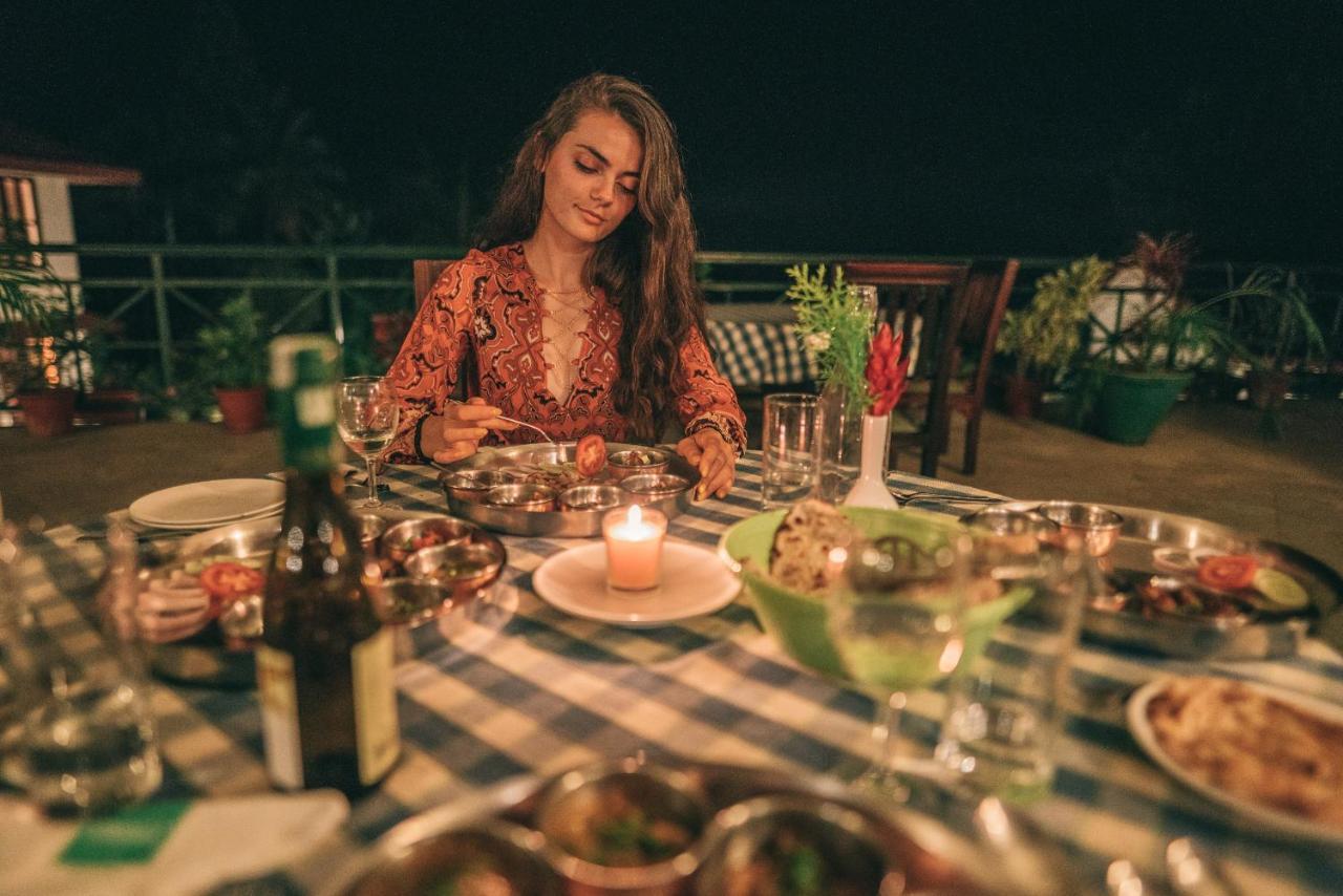 Amritara Ambatty Greens Resort Virajpet Eksteriør billede